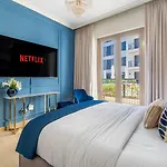 Guestready - Stylish Blue Elegance In La Cote